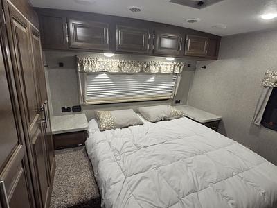 2020 Forest River Rockwood Ultra Lite 2910SB — photo 5